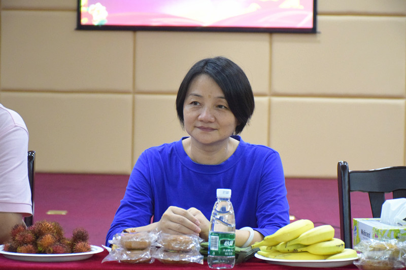 dc0032cda8ac77a59644aa7ffd16c0d6.jpg 李婷副院长出席.jpg